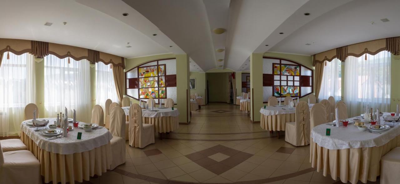 Solnichnaia Dolyna Hotel Поляна Екстериор снимка