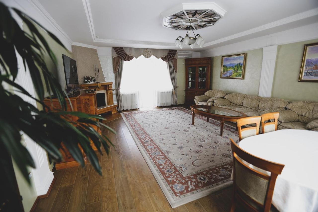 Solnichnaia Dolyna Hotel Поляна Екстериор снимка
