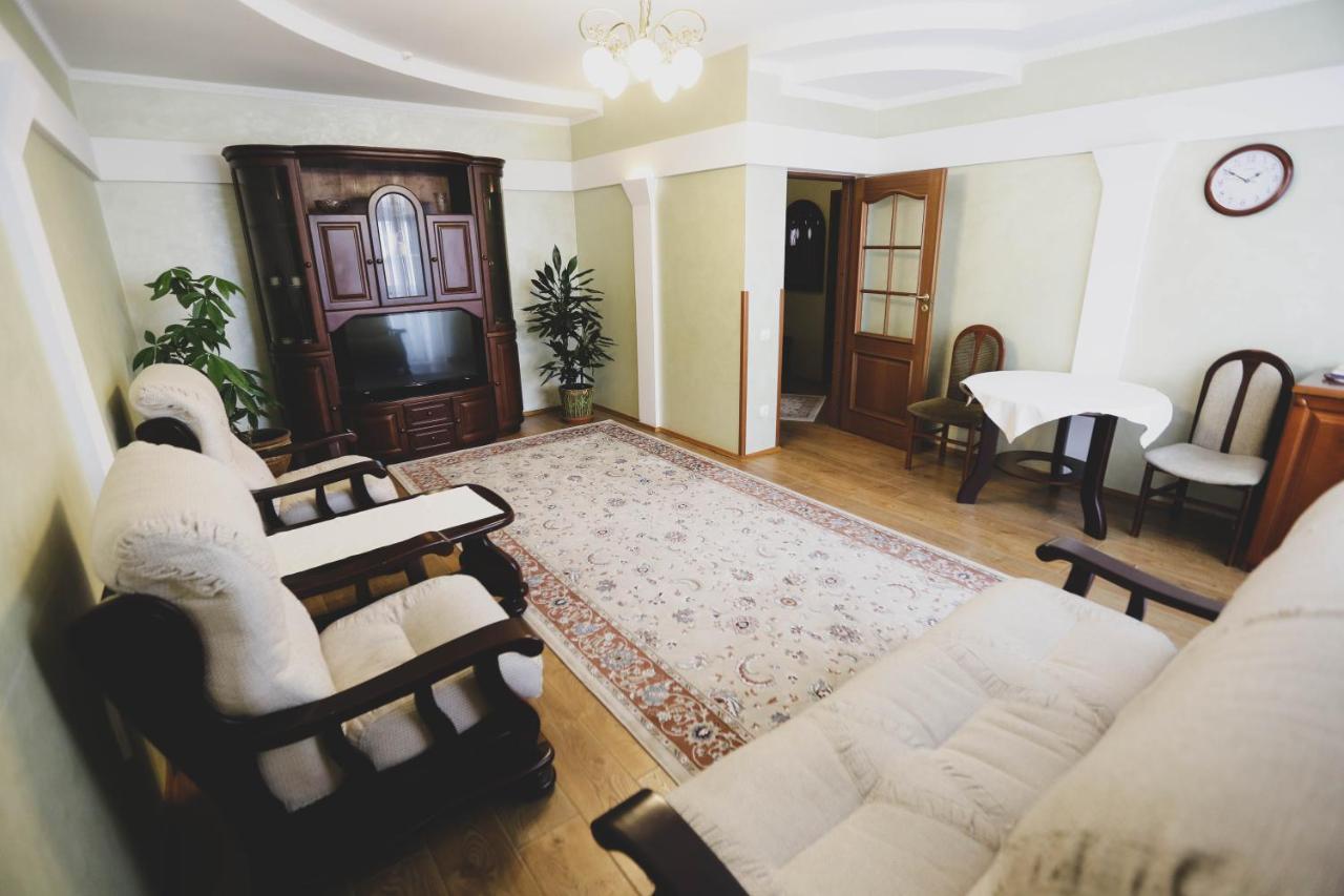 Solnichnaia Dolyna Hotel Поляна Екстериор снимка