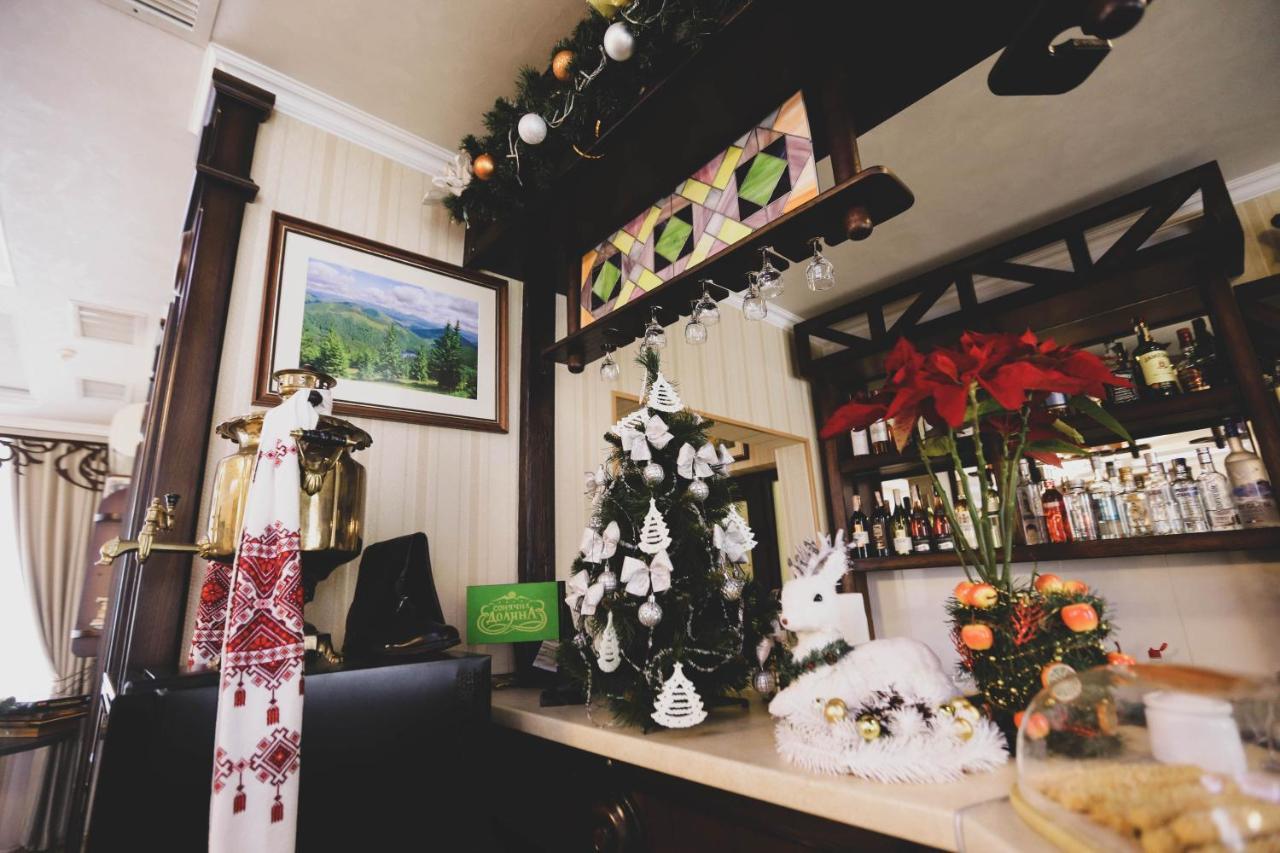 Solnichnaia Dolyna Hotel Поляна Екстериор снимка